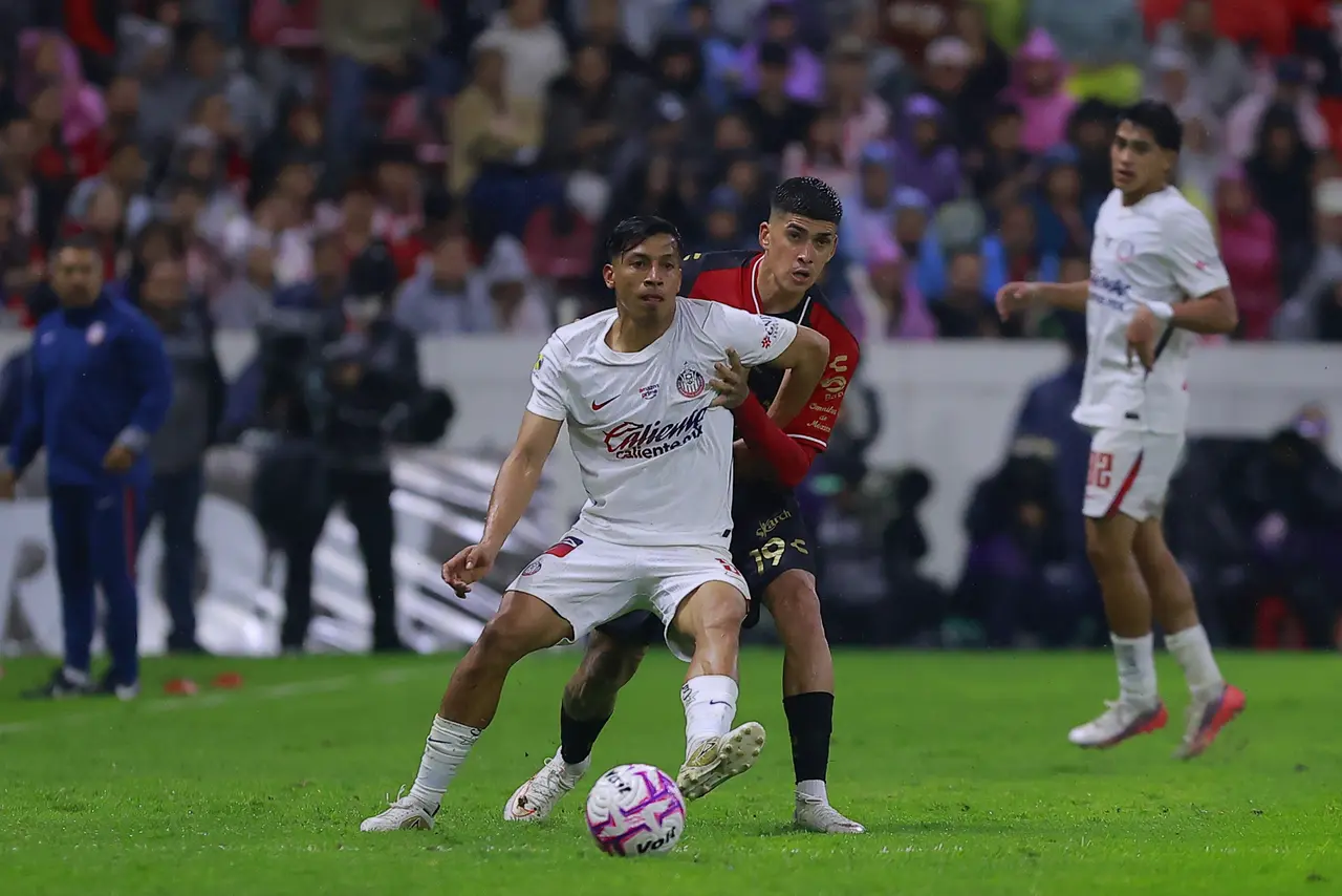 Angel Sepulveda of Guadalajara during the 11th round match between Atlas vs (and) Guadalajara as part of the Liga 