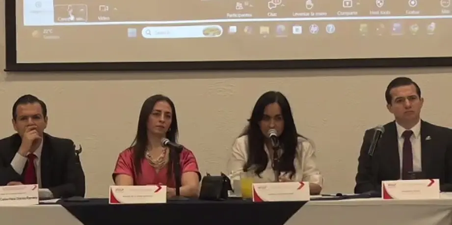 Gabriela Gutiérrez Mora, presidenta del IMEF, durante el anuncio de la Convención Nacional en Guadalajara.