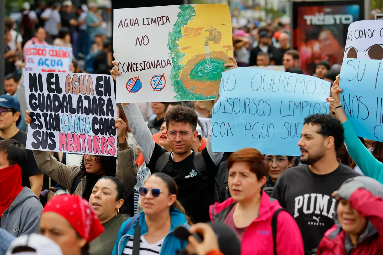 Denuncian detenciones durante manifestación en Guadalajara. EFE 