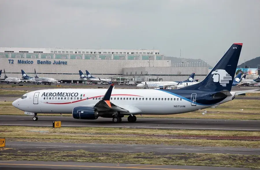 AICM suspenderá despegues y aterrizajes | FOTO EFE 