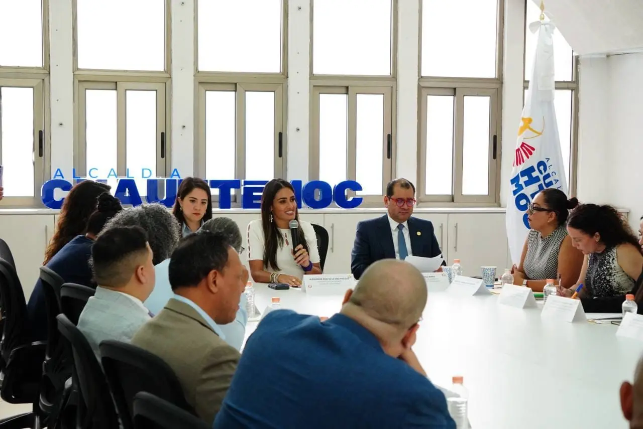 Alessandra Rojo de la Vega recibe a legisladores de Nueva York en Cuauhtémoc
