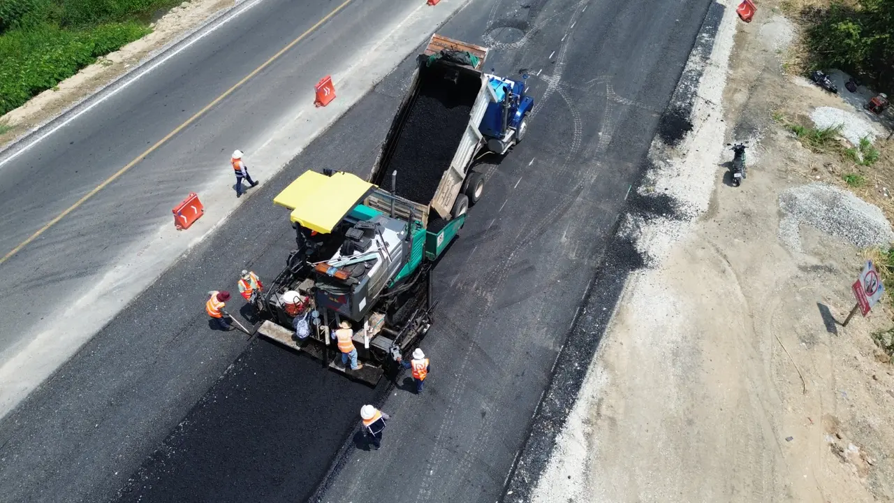 Avanza la modernización de la carretera Macuspana-Escárcega
