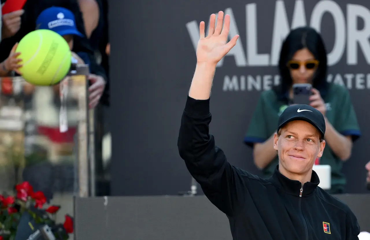 El italiano se mantuvo alejado de la competición desde Wimbledon, que conquistó, debido a las molestias en la rodilla derecha.