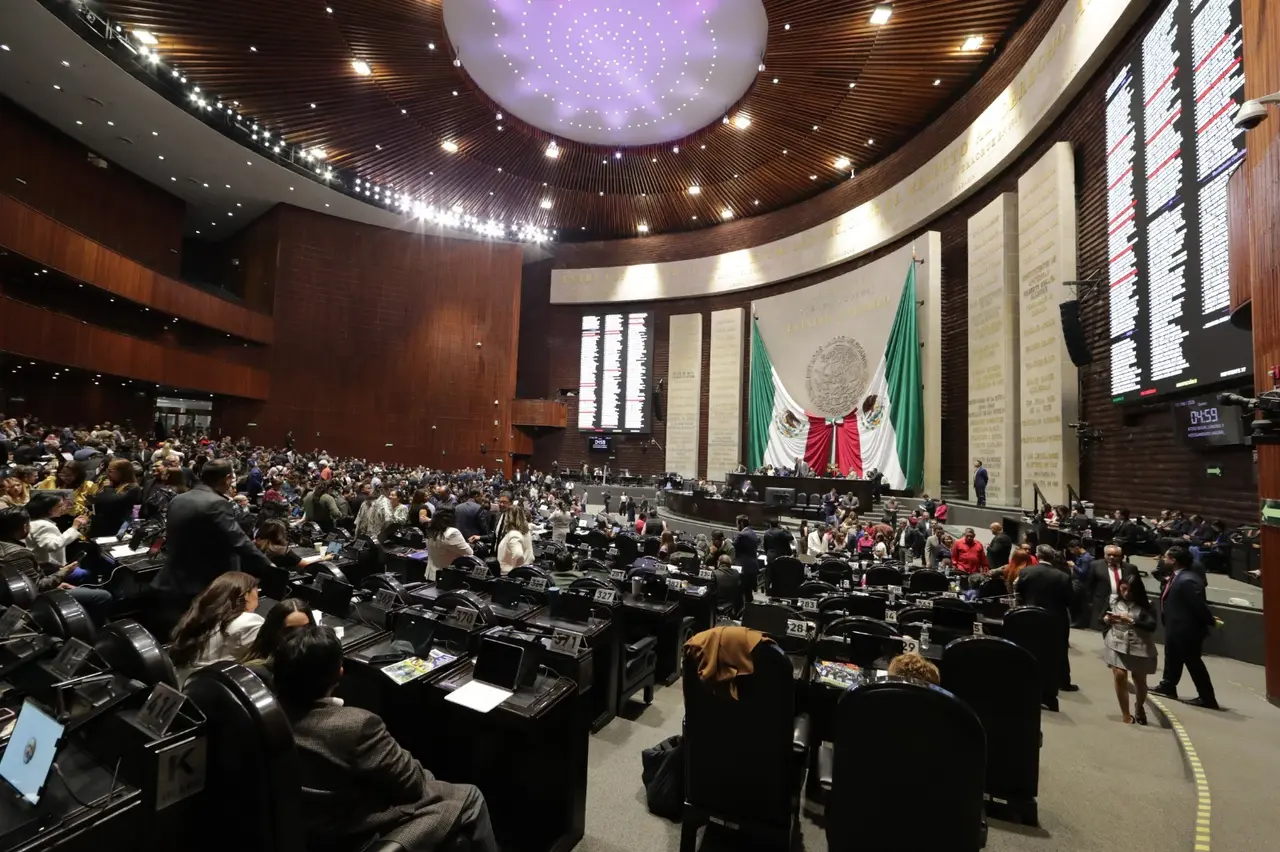 Sesión de la Cámara de Diputados en San Lázaro durante la aprobación de la reforma para fortalecer y armonizar catastros y registros públicos de la propiedad