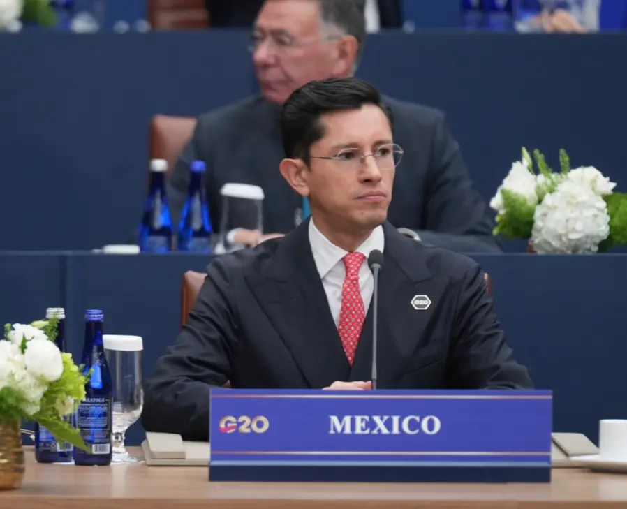 México llama al diálogo y al respeto internacional ante tensiones geopolíticas