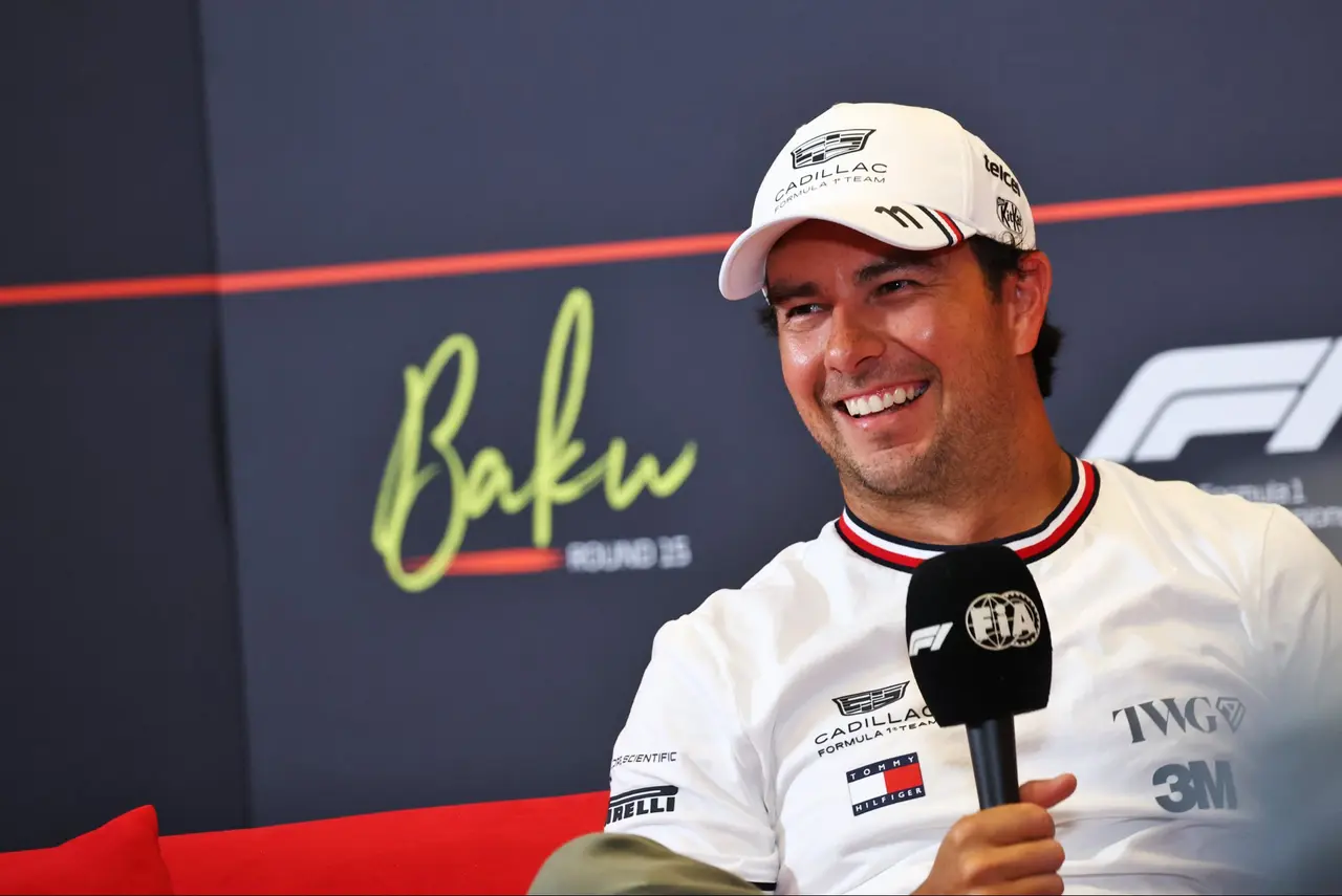 Foto:  X @SChecoPerez