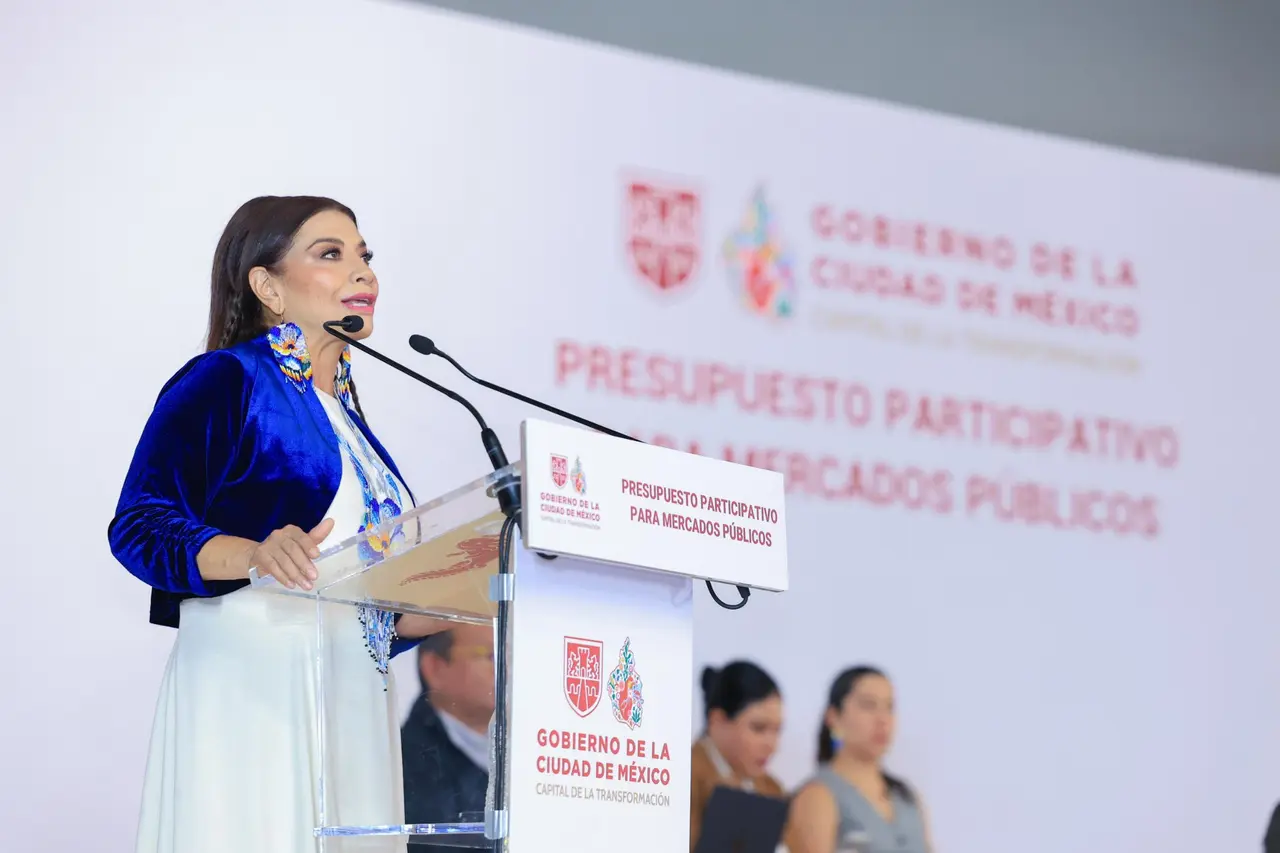 Clara Brugada durante un evento público en la Ciudad de México 