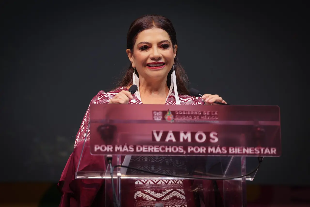 Clara Brugada Molina durante la Asamblea Informativa de Rendición de Cuentas en la Ciudad de México