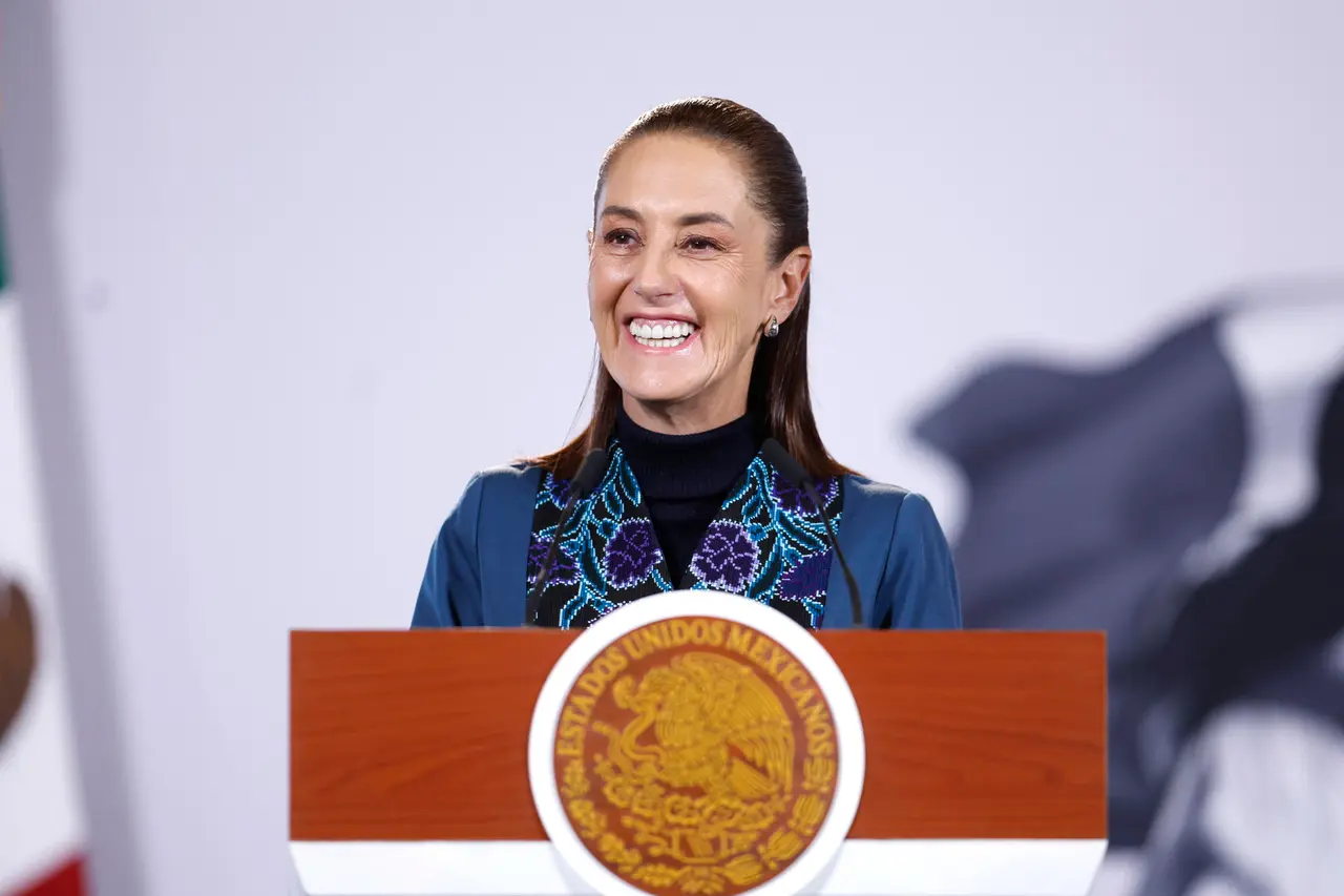 Claudia Sheinbaum durante una conferencia de prensa en la que habló sobre su próximo viaje a China y la posibilidad de reunirse con Xi Jinping. EFE 