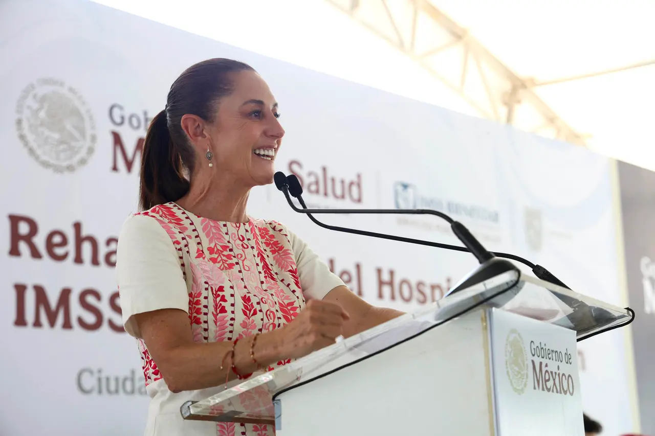 Claudia Sheinbaum durante un acto relacionado con la rehabilitación del Hospital General del IMSS-Bienestar de Ciudad del Carmen, Campeche