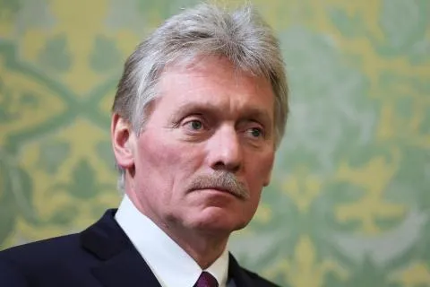 Dmitri Peskov durante una declaración del Kremlin sobre Ucrania y las negociaciones de paz