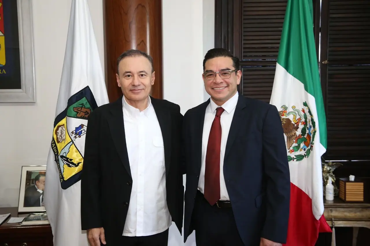 Alfonso Durazo durante una declaración sobre la permanencia de Luis Rogelio Piñeda Taddei como secretario particular del Gobierno de Sonora.