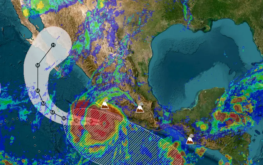 Polo se debilita frente a las costas del Pacífico mexicano