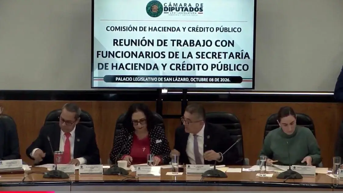Funcionarios de Hacienda y del SAT durante su comparecencia ante diputados por el análisis de la propuesta fiscal
