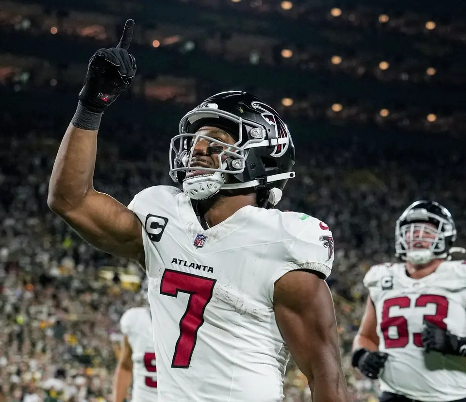 Atlanta anotando a los Green Bay Packers