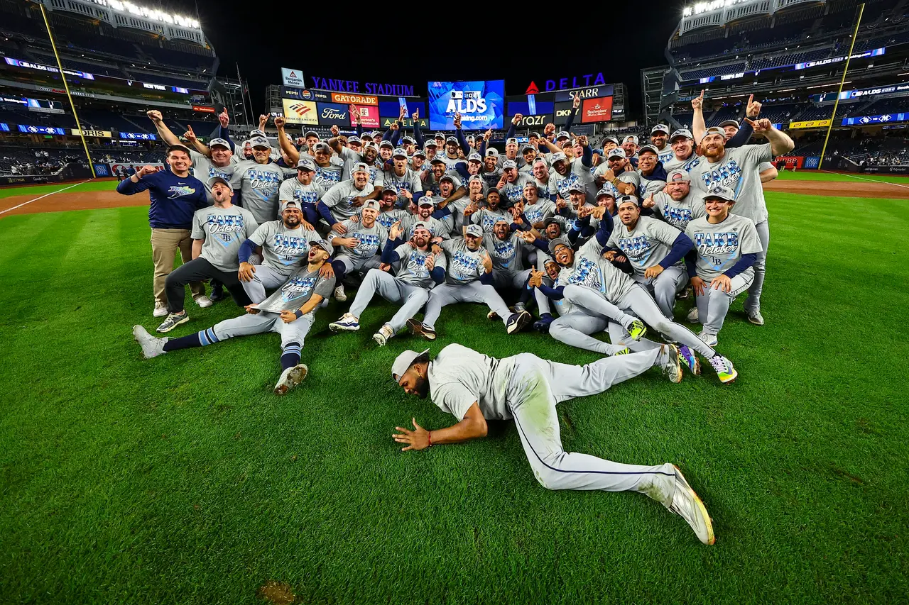 Tampa Bay está a cuatro victorias de regresar a la Serie Mundial y a ocho de conquistar el primer campeonato en la historia de la franquicia.