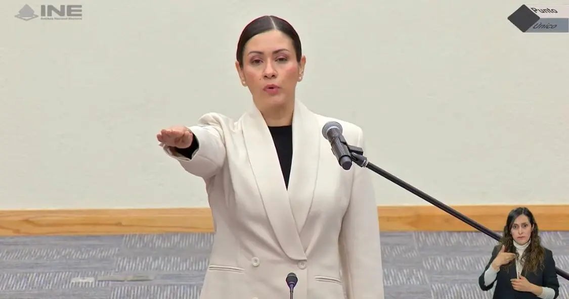 Blanca Cruz García, consejera provisional del INE, durante su toma de protesta como presidenta del Consejo General del organismo electoral