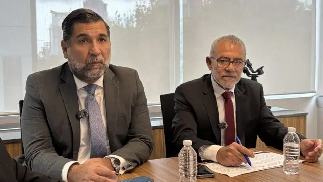 Pedro Cepeda Anaya, secretario de Obras Públicas de Tamaulipas, y Luis Rafael Méndez Jaled, presidente nacional de la CMIC