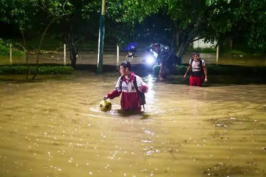 Inundaciones provocadas por intensa lluvia en Xalapa Veracruz