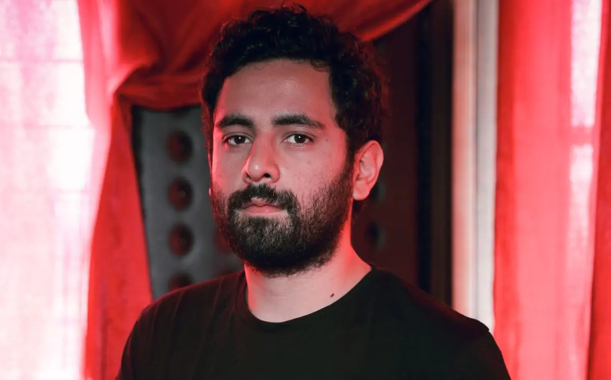 Jonathan Meléndez, tecladista de la agrupación Camilo Séptimo