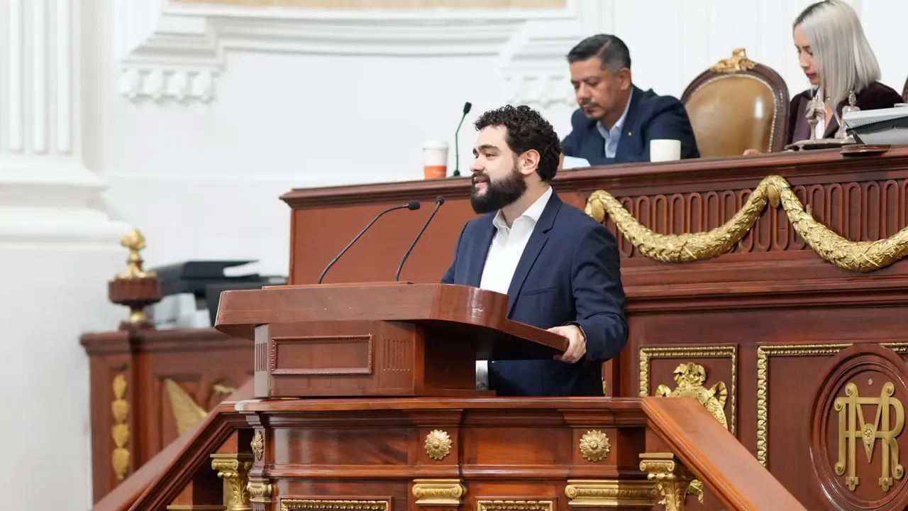 Juan Pablo de Botton Falcón, secretario de Administración y Finanzas de la Ciudad de México, durante su comparecencia ante el Congreso capitalino