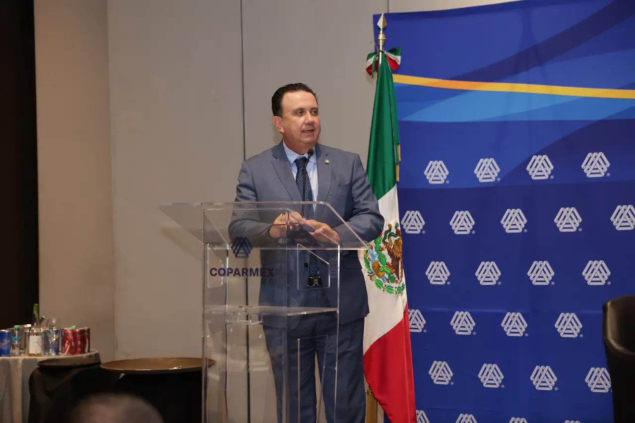 Juan José Sierra Álvarez, presidente nacional de Coparmex, durante un acto público 