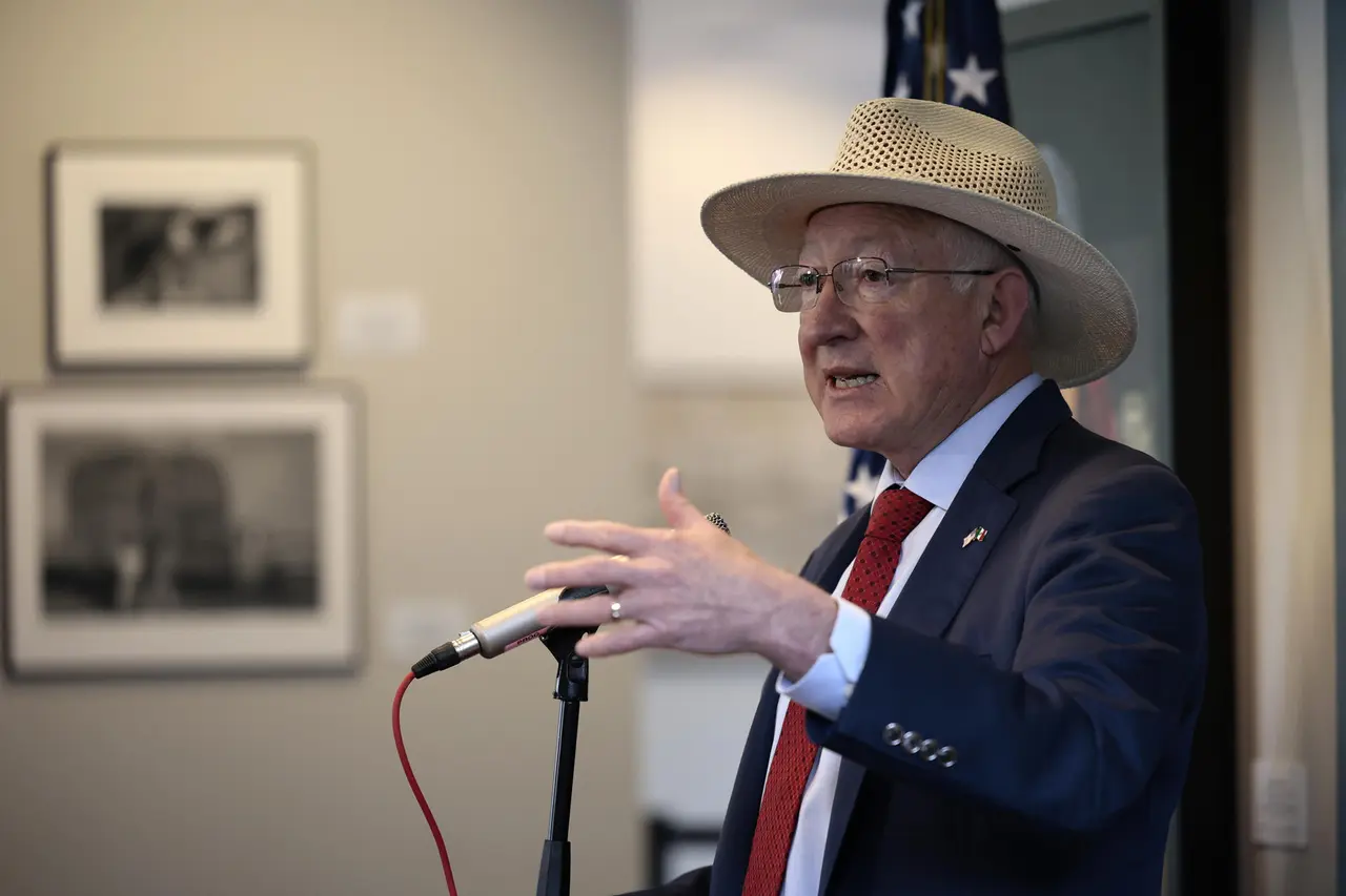 México y EU deben combatir juntos a los cárteles, plantea Ken Salazar | FOTO EFE 