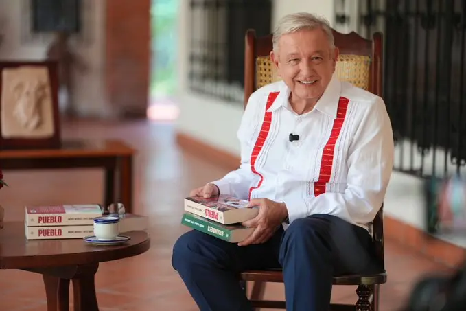 Andrés Manuel López Obrador durante el videomensaje en redes sociales en el que presentó su libro “Pueblo”
