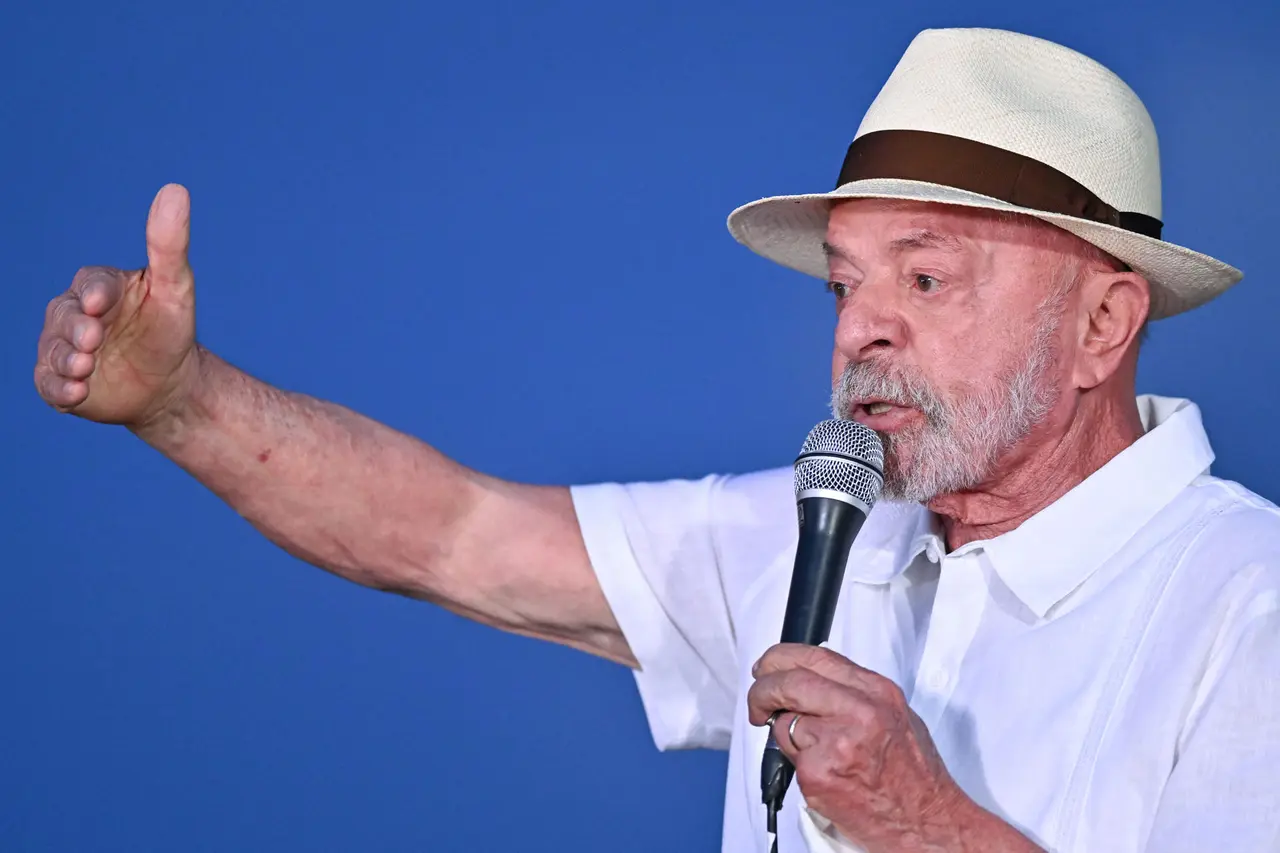 Luiz Inácio Lula da Silva durante sus declaraciones sobre la salida de Flávio Bolsonaro de Brasil y su traslado a Estados Unidos. EFE 