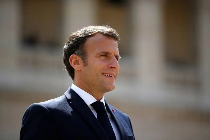Emmanuel Macron alerta sobre el aumento de las amenazas híbridas atribuidas a Rusia en Europa