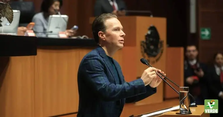 Manuel Velasco, coordinador del PVEM en el Senado, durante una intervención pública