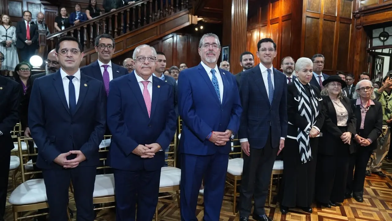 México y Guatemala reafirman su hermandad con homenaje a exiliados