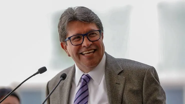 Ricardo Monreal dio detalles de la iniciativa sobre doble nacionalidad para aspirantes a cargos públicos