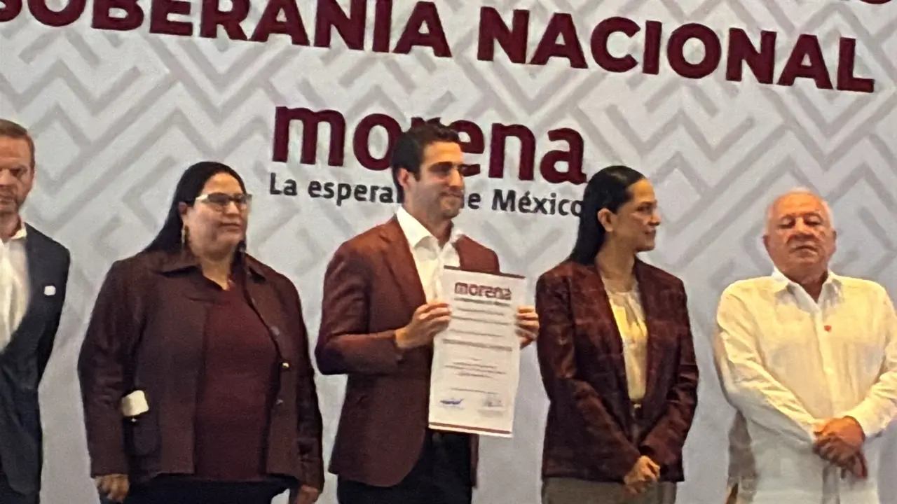 Gino Segura, senador y precandidato de Morena al gobierno de Quintana Roo