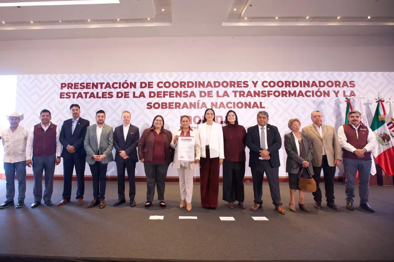 Ariadna Montiel y Citlalli Hernández durante la presentación de coordinadores estatales de Morena