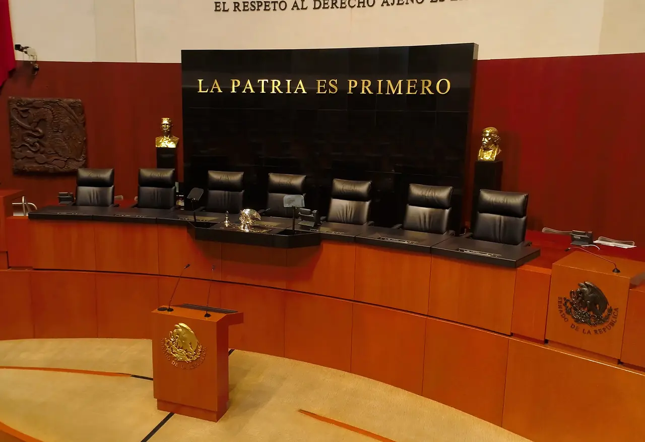 MC propone inscribir a Cuauhtémoc Cárdenas en el Muro de Honor del Senado