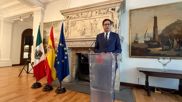 “Pandemia de salud mental”: ministro español pide regular las redes sociales 