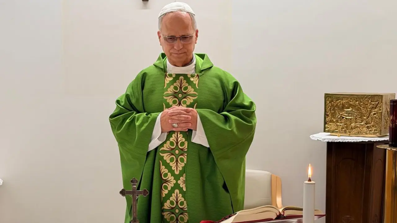 Primera fotografía del Papa León XIV tras su cirugía. Vatican News