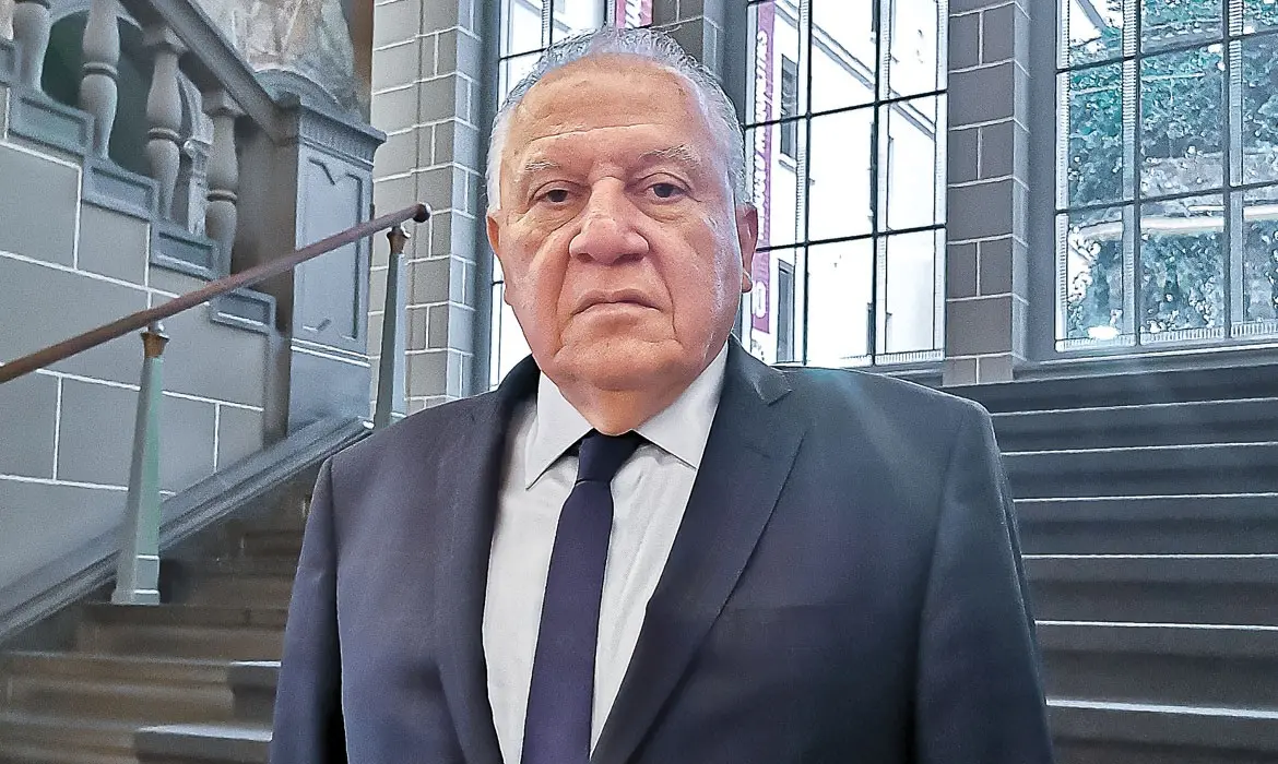 Rafael Marín Mollinedo confirma que permanecerá en Morena tras la designación de Gino Segura en Quintana Roo