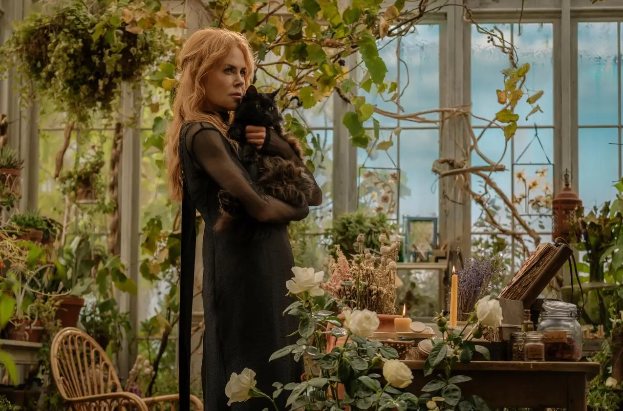 Escena de la película "Hechizo de Amor: La Magia Continúa"