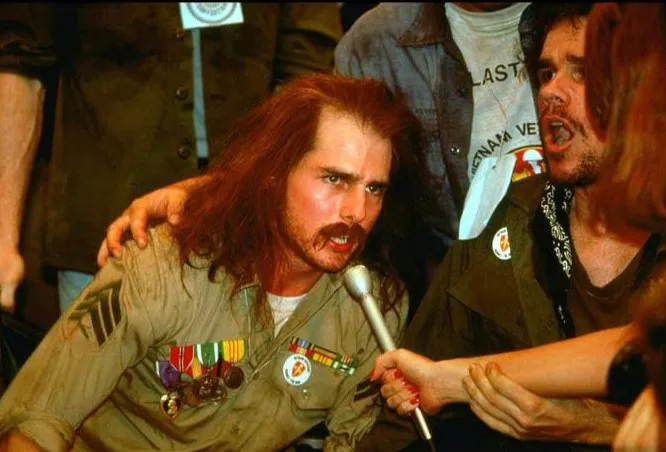 Tom Cruise en la película "Nacido del 4 de julio"