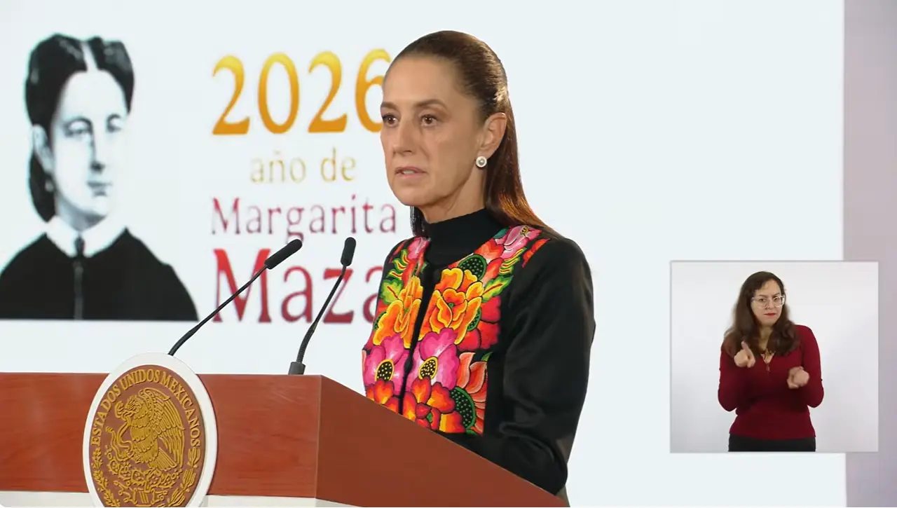 Claudia Sheinbaum durante su conferencia mañanera del 26 de octubre, en la que habló del paro de transportistas y del triunfo electoral de Lula en Brasil.