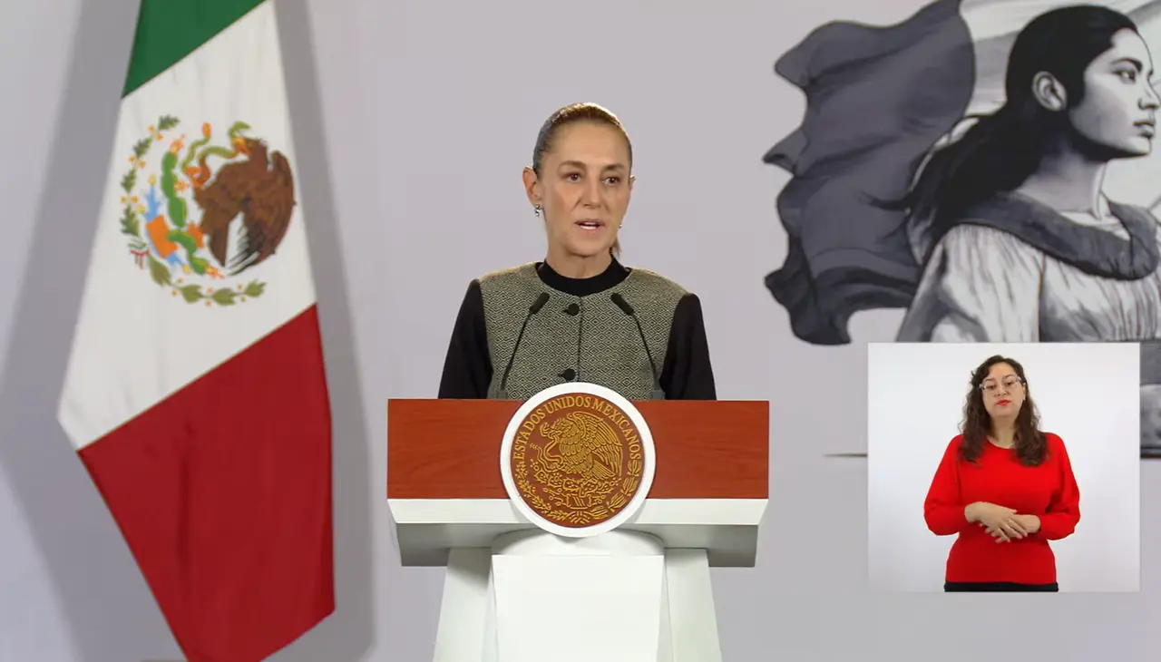 Claudia Sheinbaum encabeza en Palacio Nacional un homenaje póstumo a Cuauhtémoc Cárdenas, con mensajes de Rosa Icela Rodríguez y Jesús Esteva sobre su legado democrático y social.