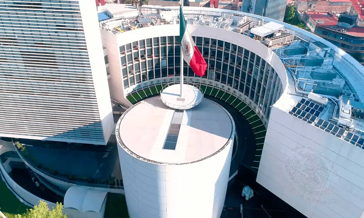 Senadores de oposición exige investigar a Amílcar Olán tras ser localizado en Suiza