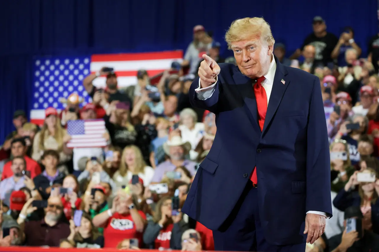 Donald Trump durante una declaración sobre las elecciones legislativas de Estados Unidos del 3 de noviembre y la aceptación de sus resultados.
