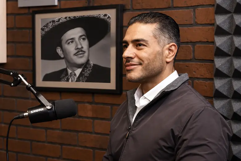 Velasco le echa flores a Harfuch: “Es el Pedro Infante de la política” | IMAGEN FACEBOOK Omar García Harfuch editada con IA 