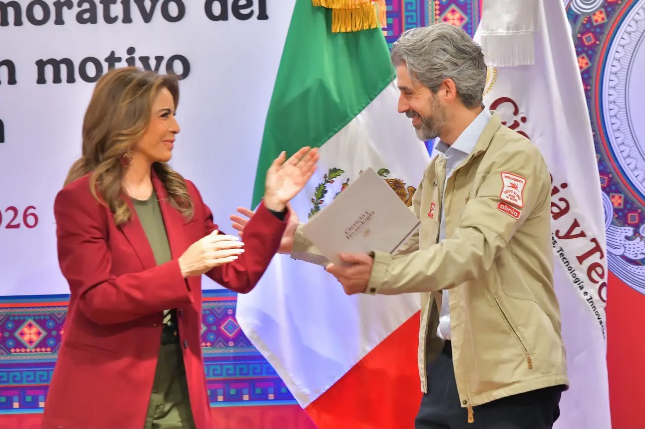 Billete conmemorativo de la Lotería Nacional dedicado al proyecto mexicano de vehículos eléctricos Olinia.