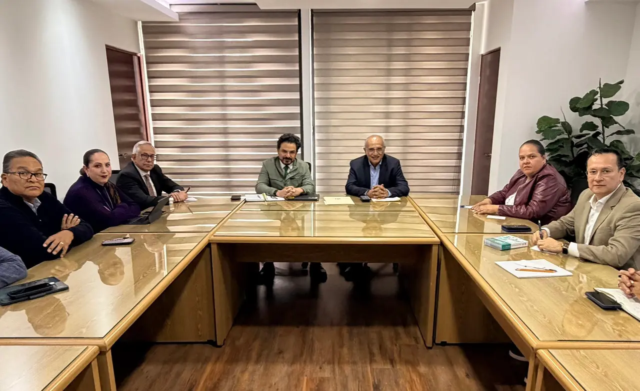 Zoé Robledo anuncia mesas de diálogo tras rechazo al aumento salarial del IMSS